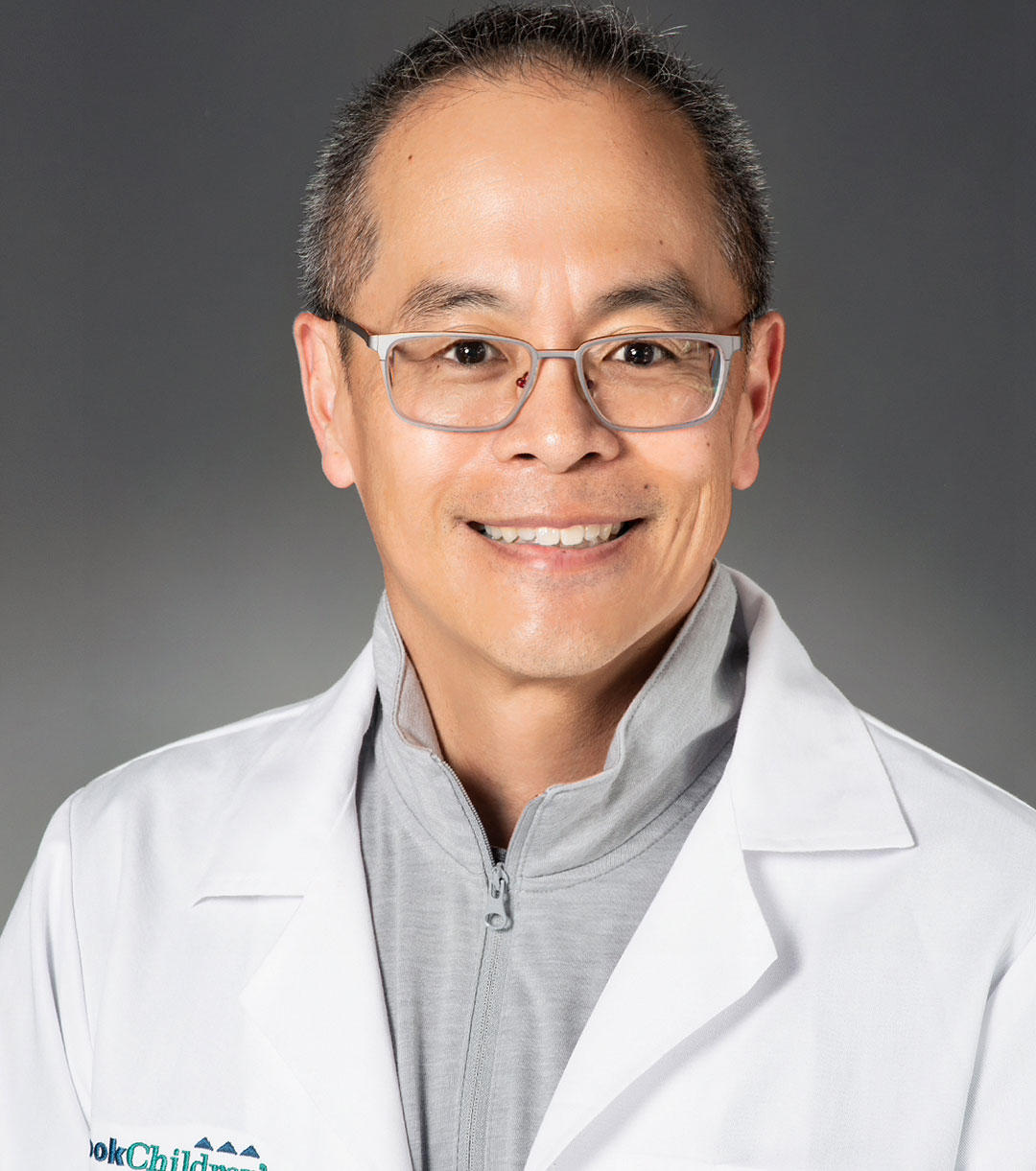 Headshot of Dr. Steven Leung