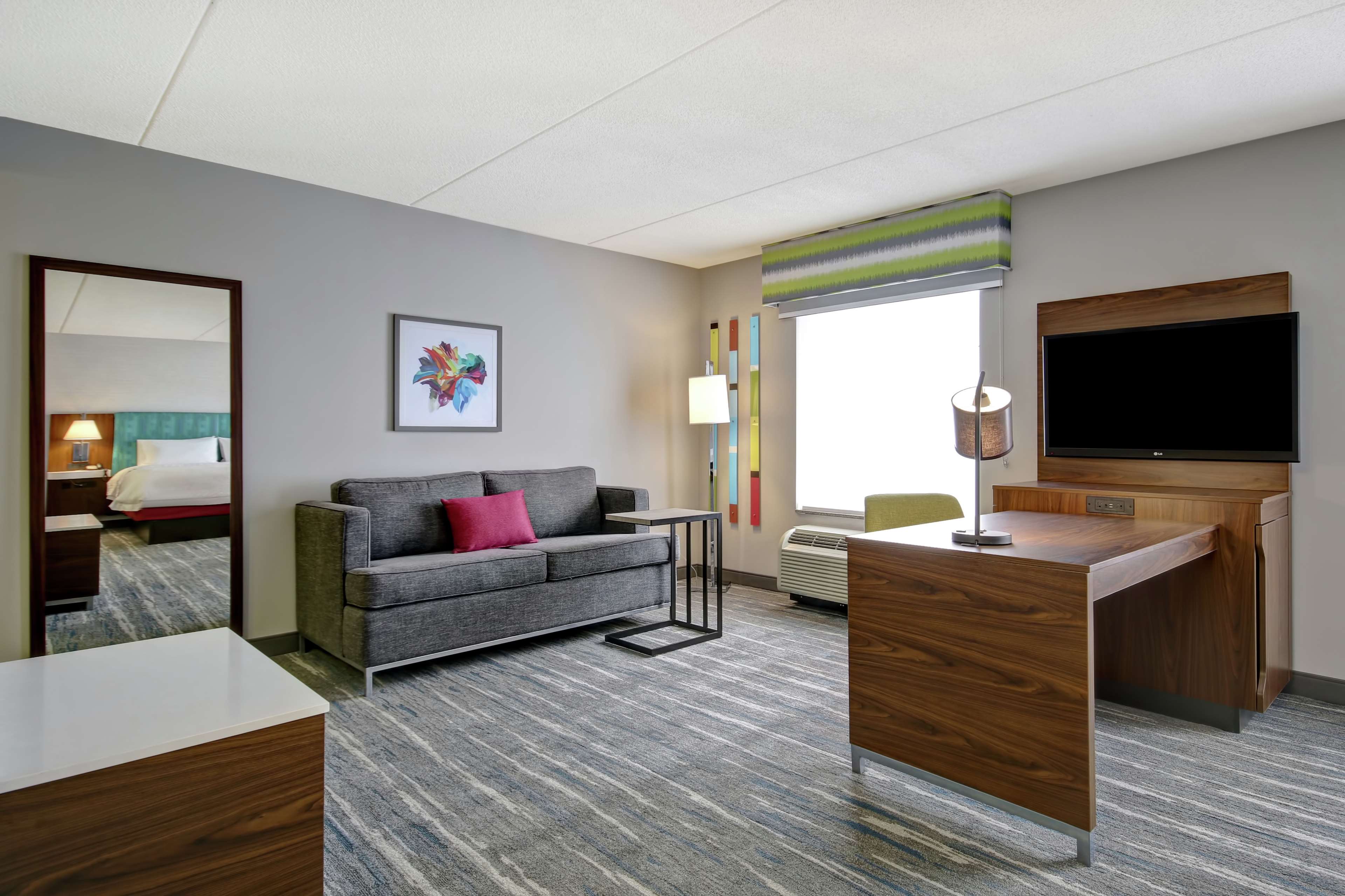 Hampton Inn & Suites By Hilton Guelph In Guelph, 725 Imperial Road 