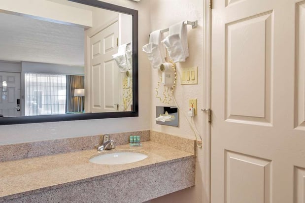 Images Best Western Hendersonville Inn