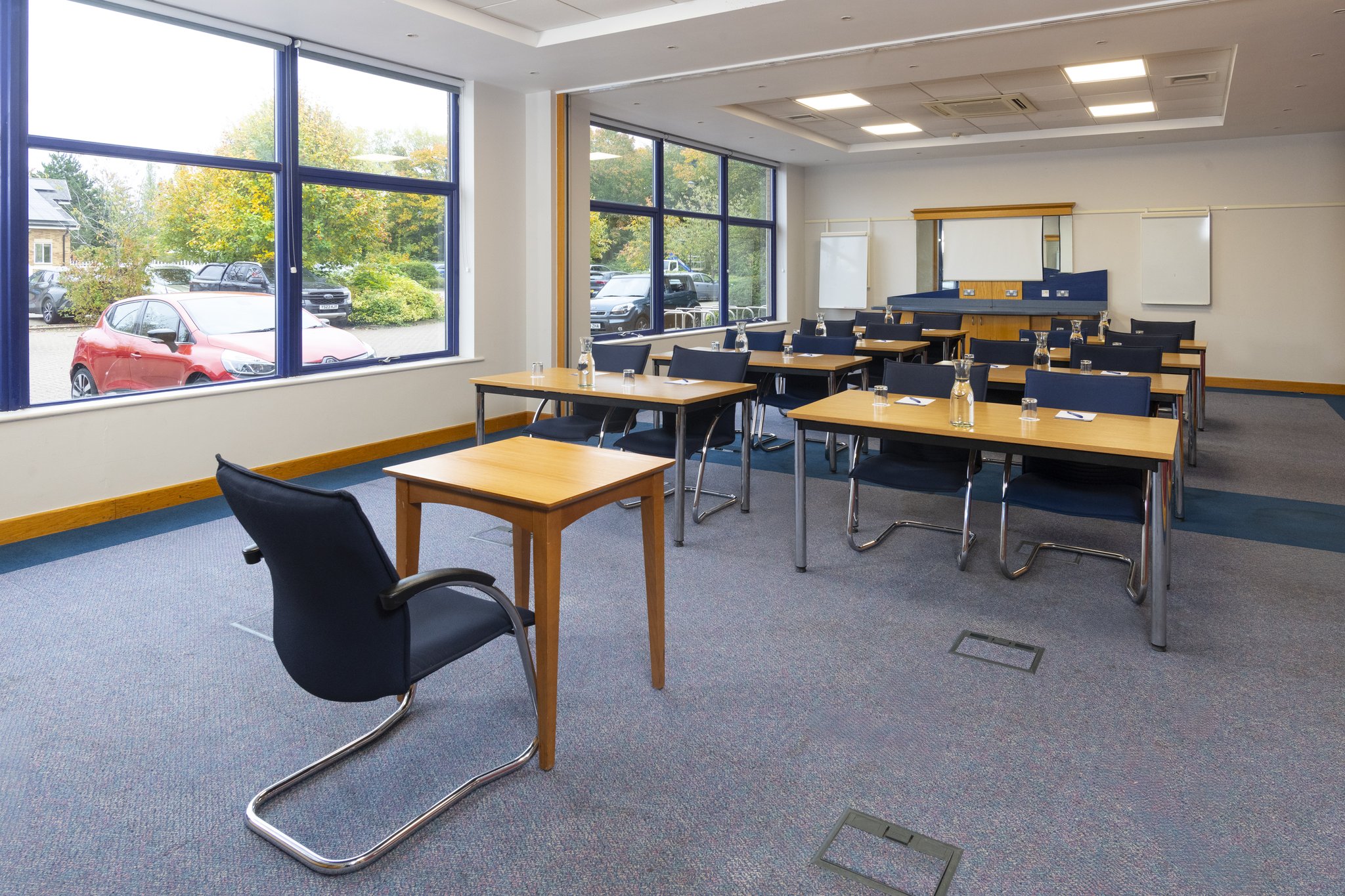 Images Holiday Inn Express Milton Keynes by IHG