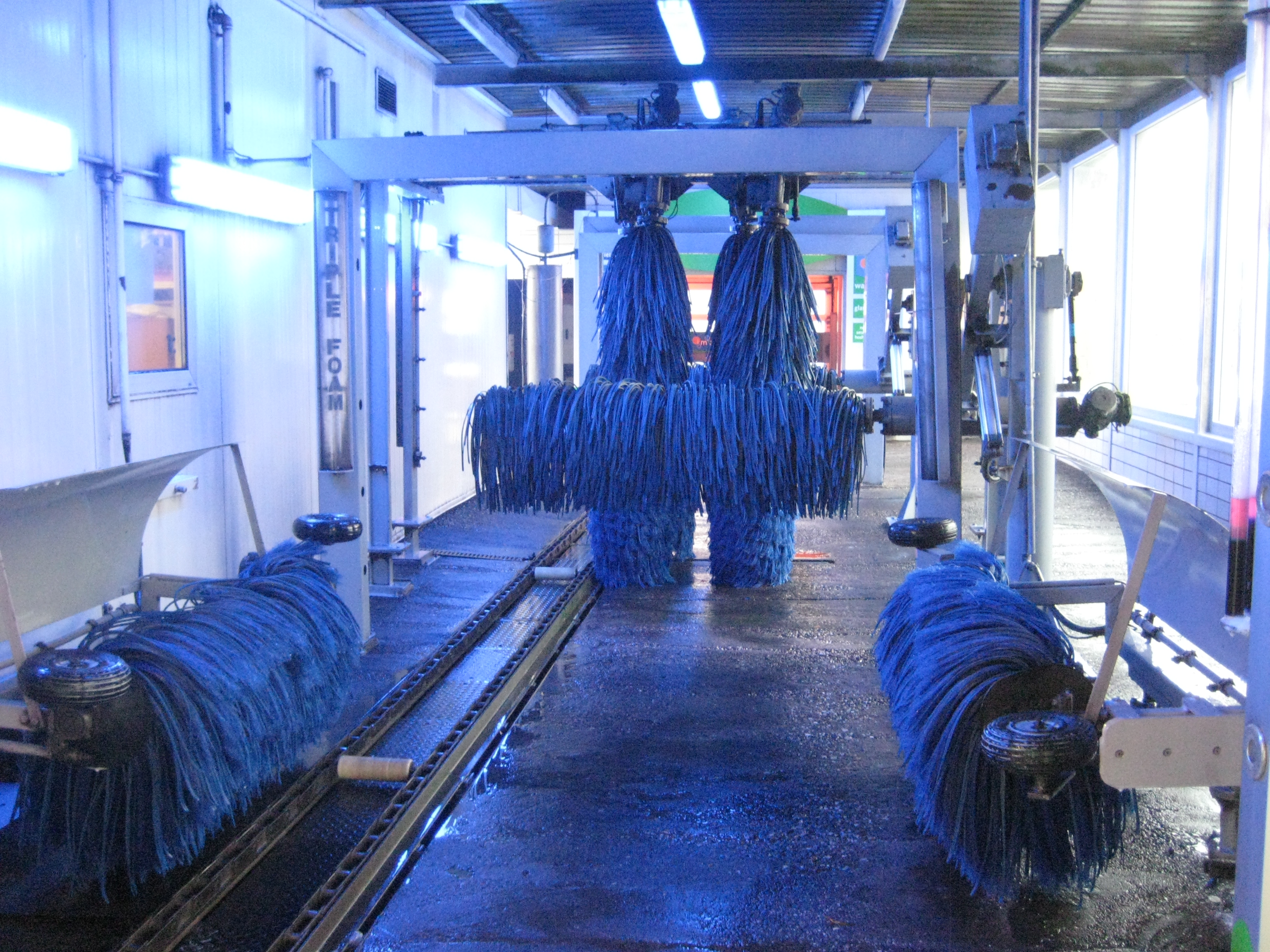 IMO Car Wash, Gartsträucherstr. 1 in Duisburg