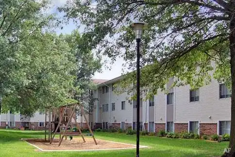 Images Foxwood Apartments