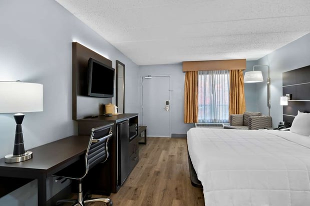 Images SureStay Plus by Best Western Brandywine Valley