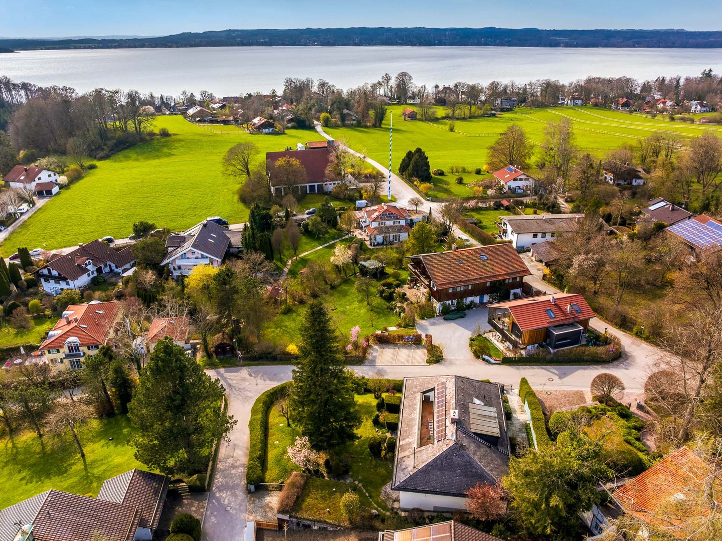DOMUS FACILITY Immobilien, Maxhöhe 38 in Berg