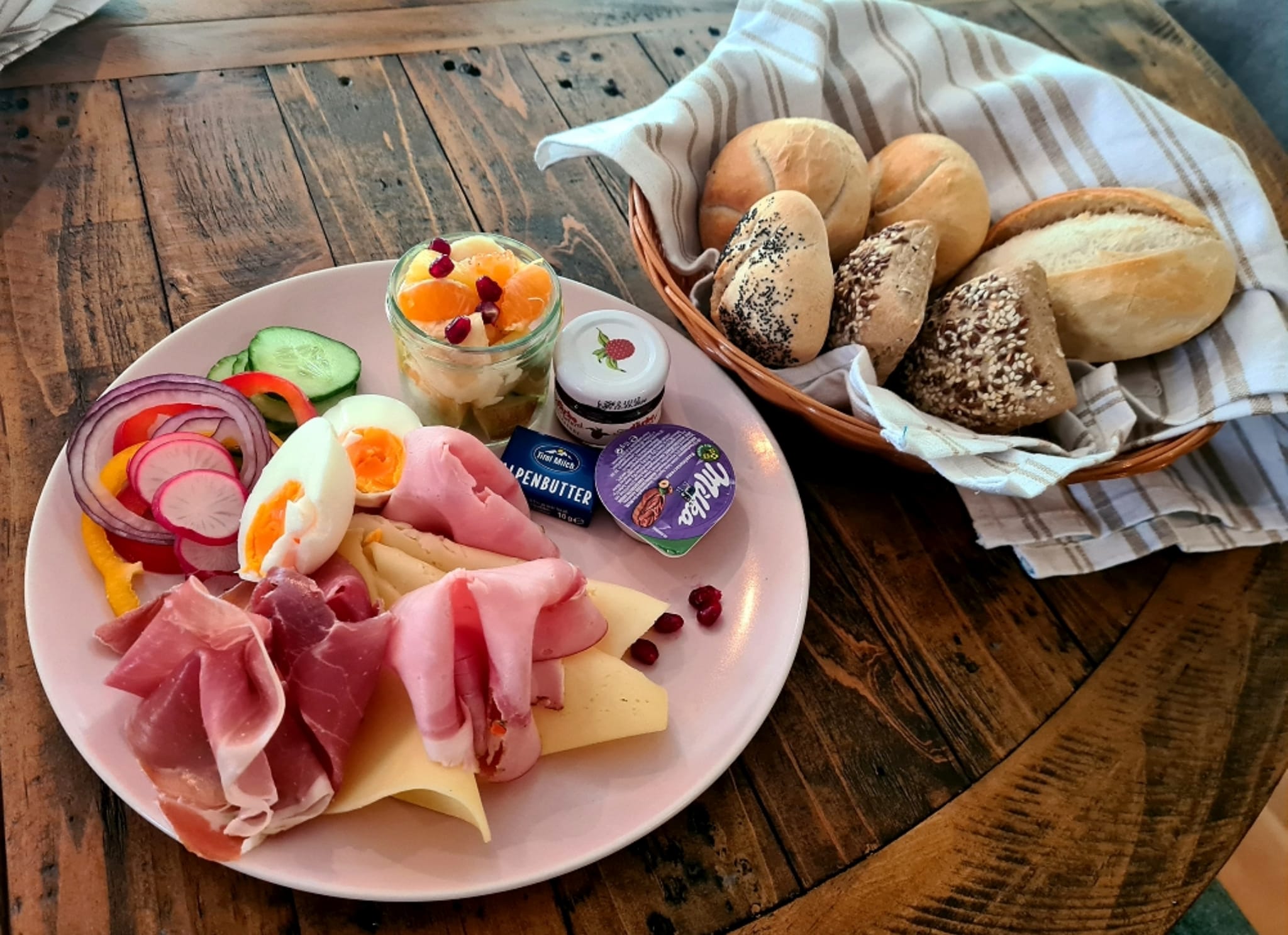 Bilder Sofa Cafe – Frühstück | Brunch | Lunch - Region Ehrwald | Lermoos | Bieberwier | Lähn | Bichlbach