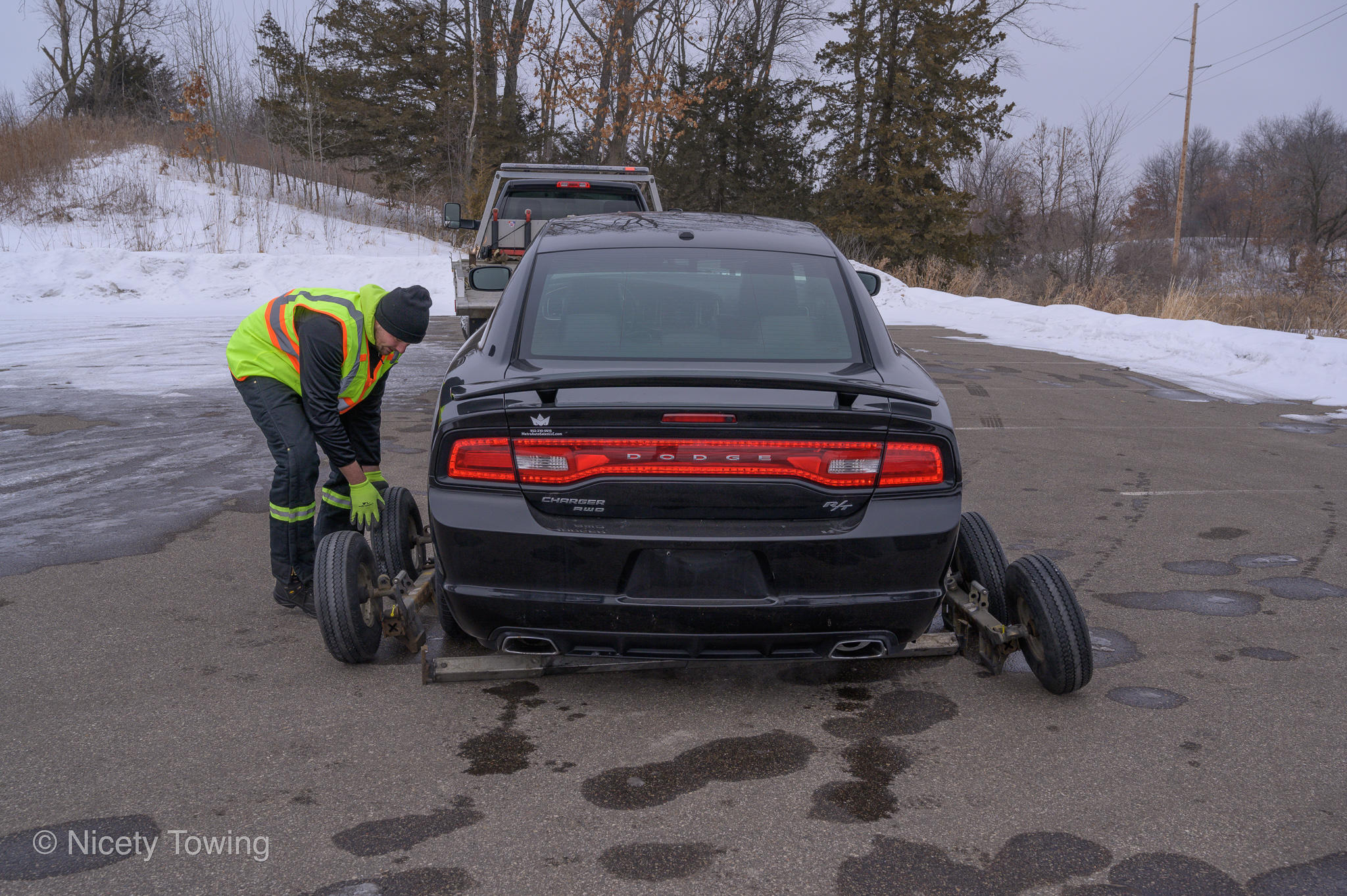 Nicety Towing Photo