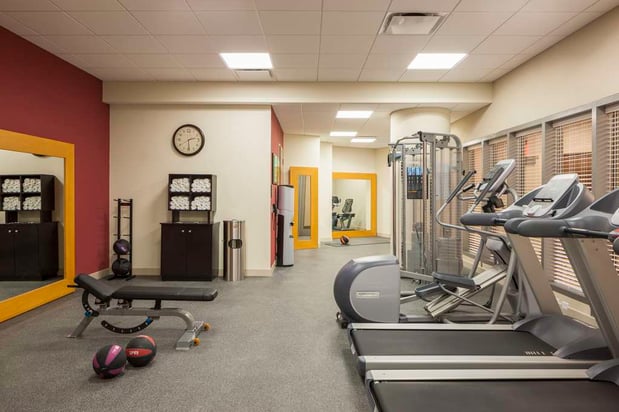 Images Hilton Garden Inn Long Island City New York
