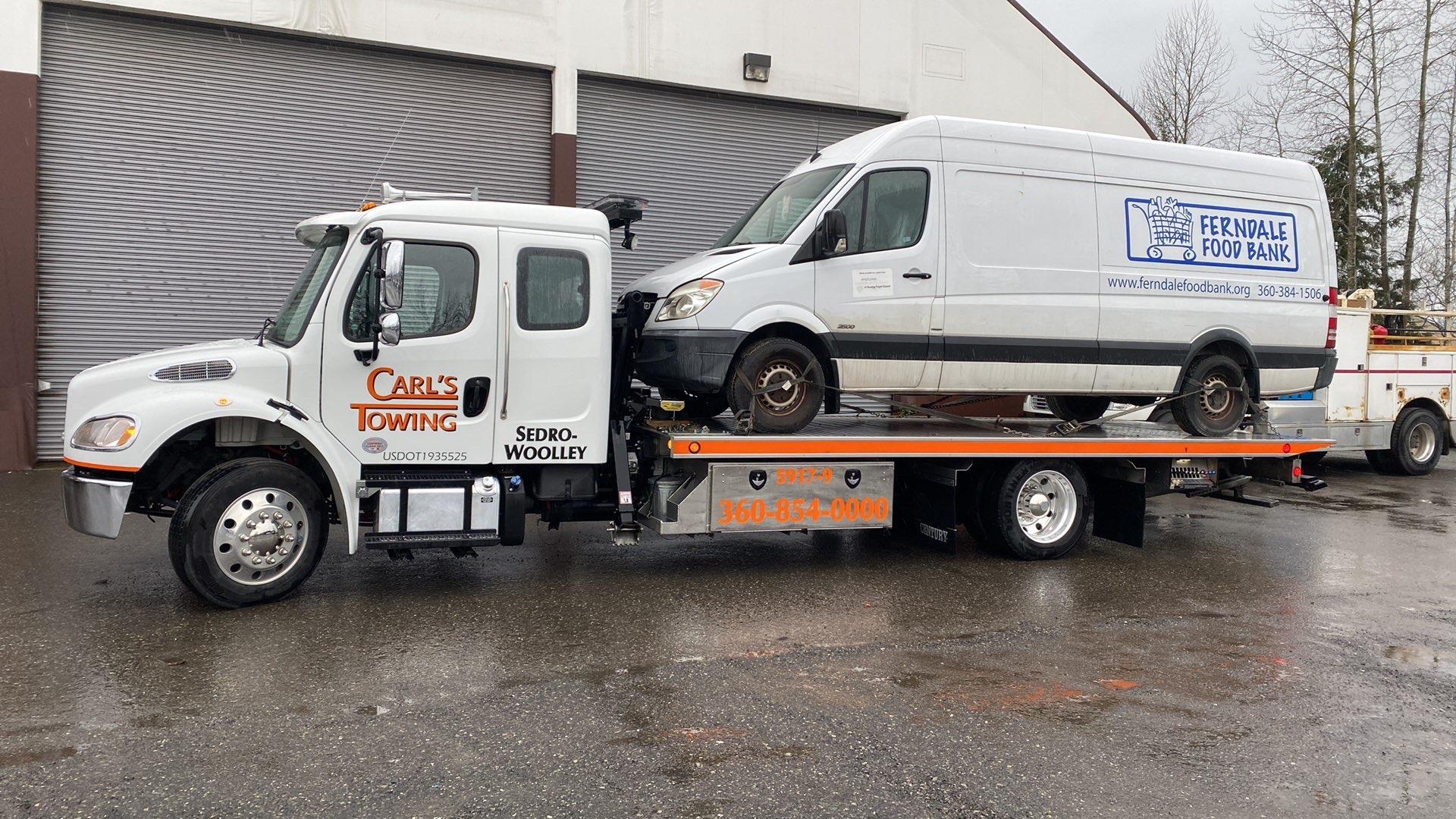 Carl's Towing Image
