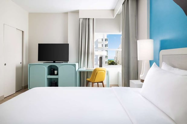 Images Hotel Continental Miami Beach, Tapestry Collection by Hilton