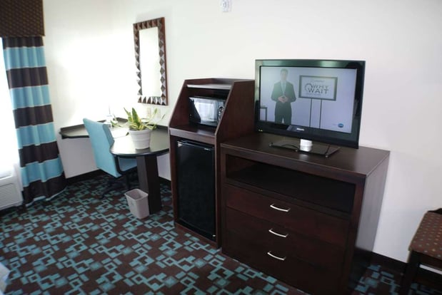 Images Hampton Inn & Suites Nashville @ Opryland