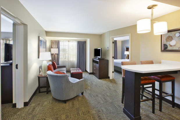 Images Staybridge Suites Cleveland Mayfield Heights Beachwd by IHG