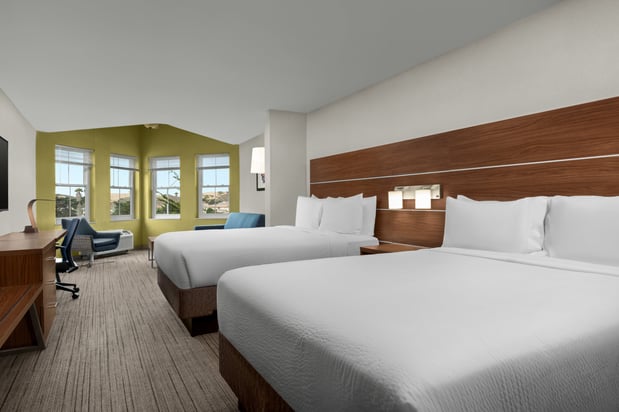 Images Holiday Inn Express & Suites Marina - State Beach Area by IHG