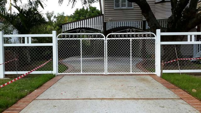 Images Sureline Fencing