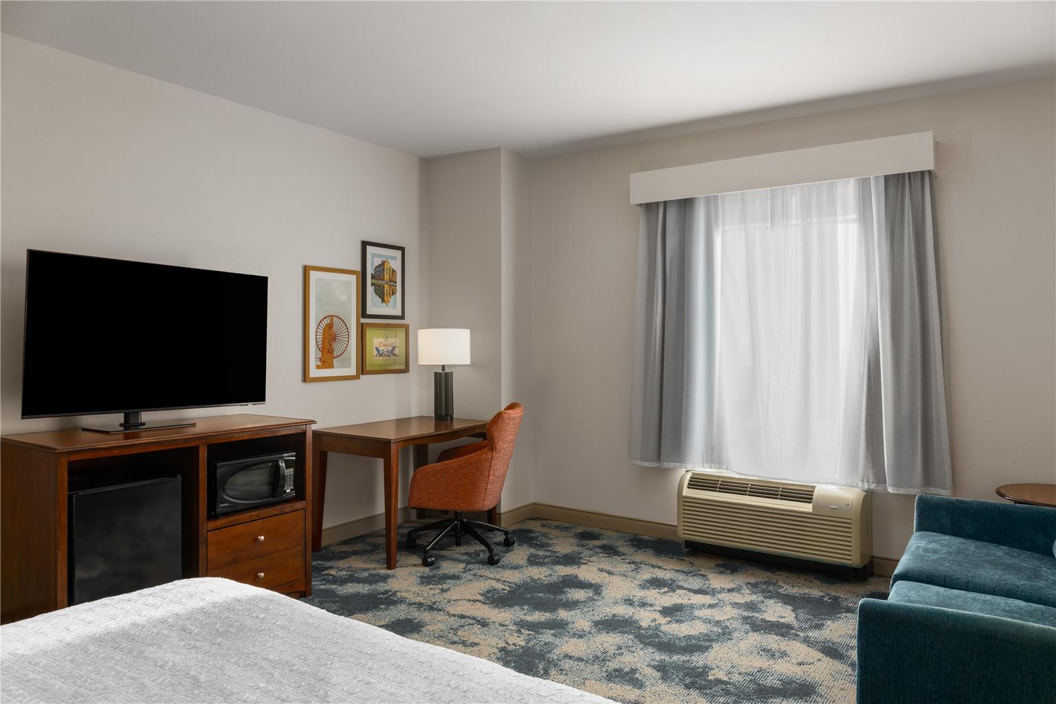Guest room 