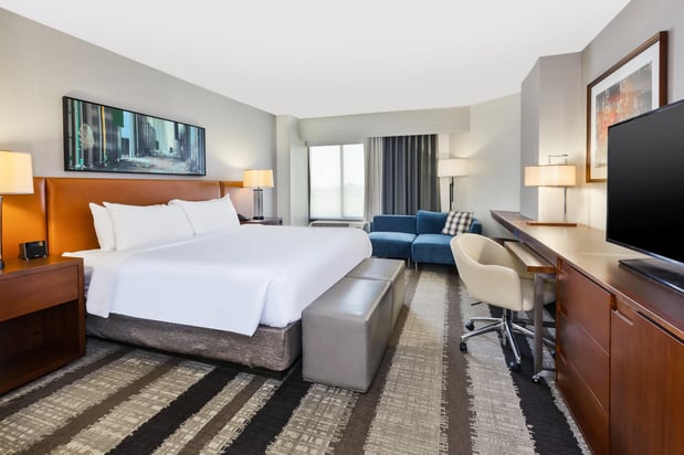 Images Crowne Plaza Dulles Airport by IHG