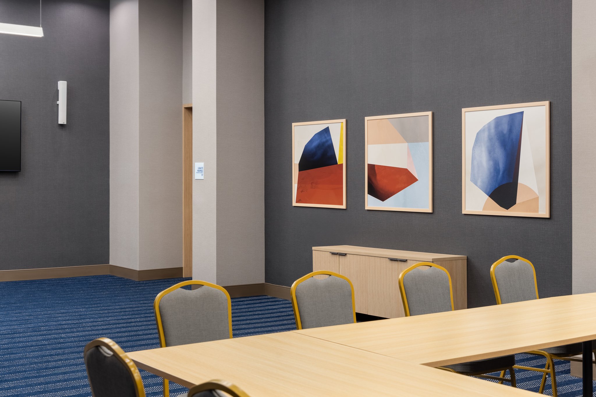 Images Holiday Inn Express Montreal Airport - St-Laurent by IHG