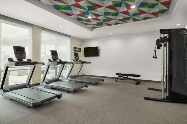 Images Home2 Suites by Hilton San Juan