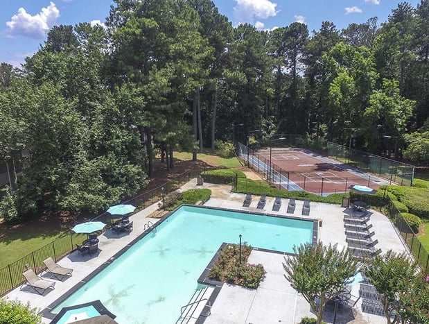 Images Woodland Trace Apartments