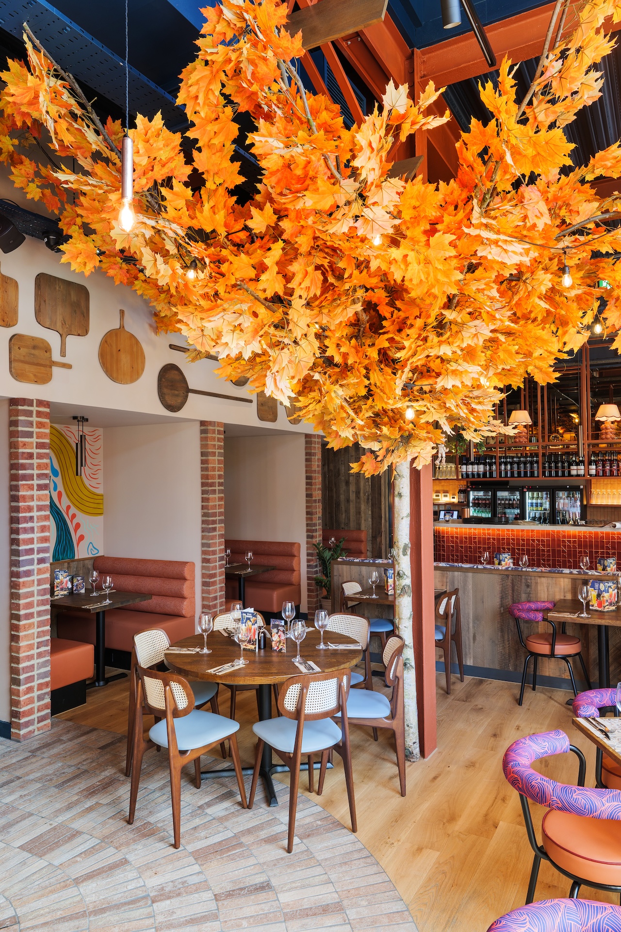 Zizzi Cotswolds Outlet, Inside Seating