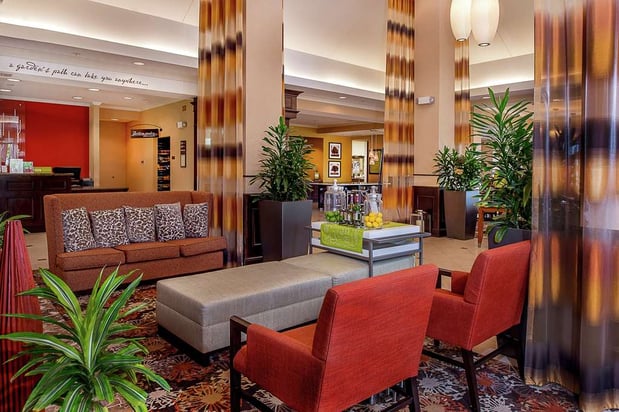 Images Hilton Garden Inn St. Louis Airport