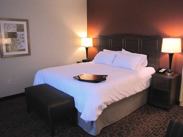 Images Hampton Inn & Suites Jamestown, ND