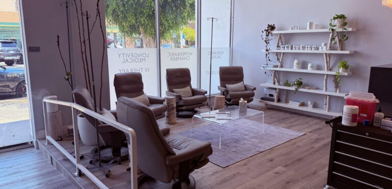IV lounge 