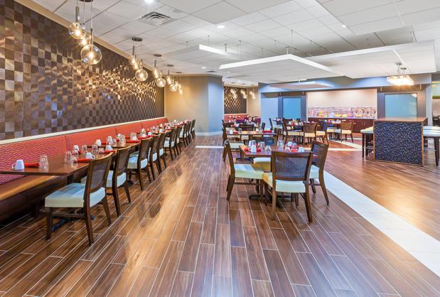 Images Holiday Inn Tyler - Conference Center by IHG