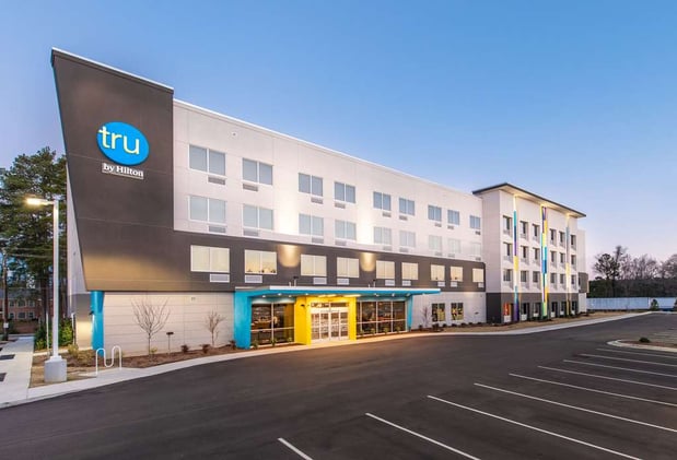 Images Tru by Hilton Fayetteville I 95