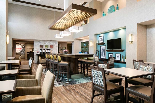 Images Hampton Inn & Suites Hudson