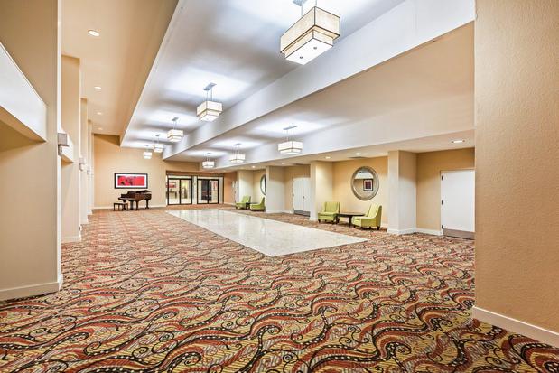 Images Holiday Inn Tyler - Conference Center by IHG