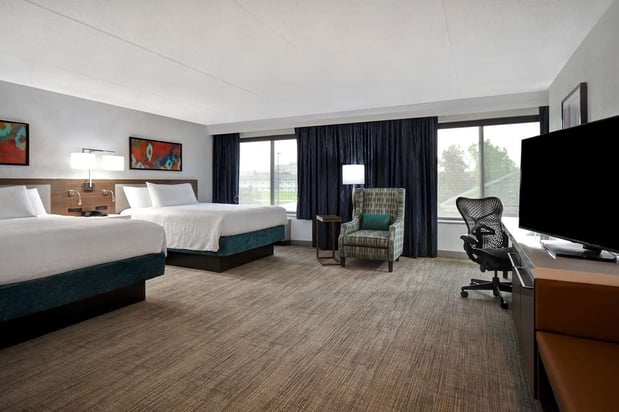 Images Hilton Garden Inn Detroit Metro Airport