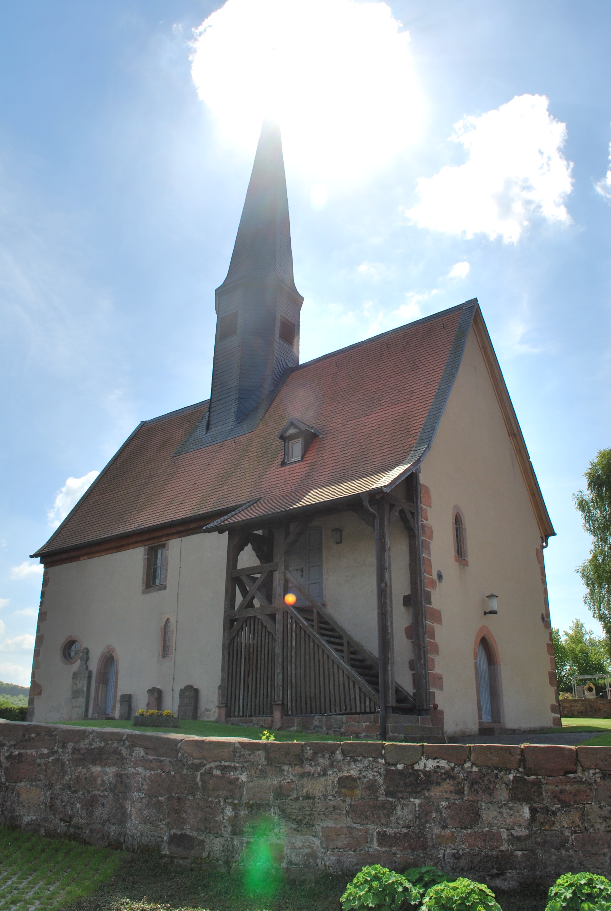 Bild 1 Evangelische Nikolaikirche Hartershausen - Evangelische Kirchengemeinde Hatershausen in Schlitz