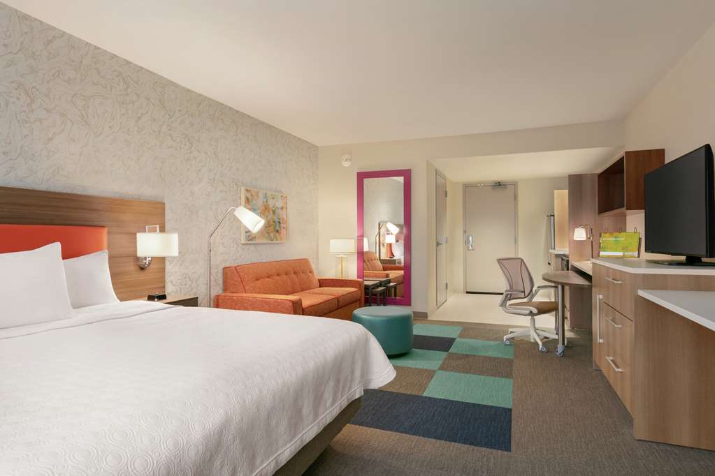 Guest room Home2 Suites by Hilton Chantilly Dulles Airport Chantilly (703)253-3400