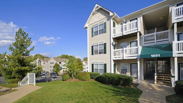 Images Summerland Heights Apartments