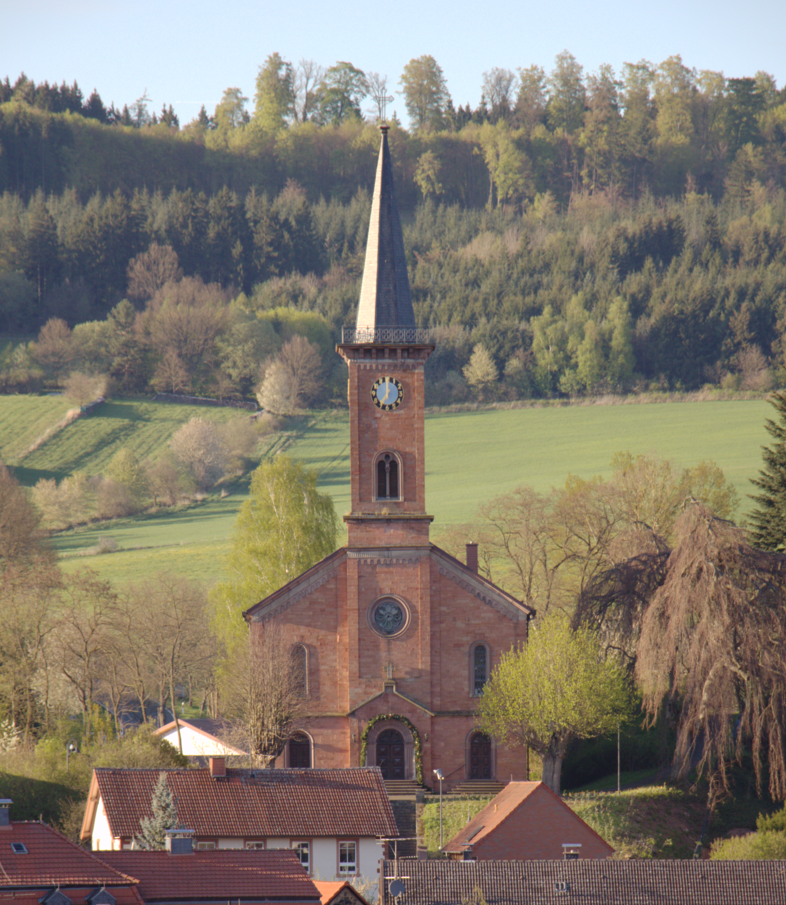Bild 1 Evangelische Kirche Stockhausen - Evangelische Kirchengemeinde Stockhausen in Herbstein