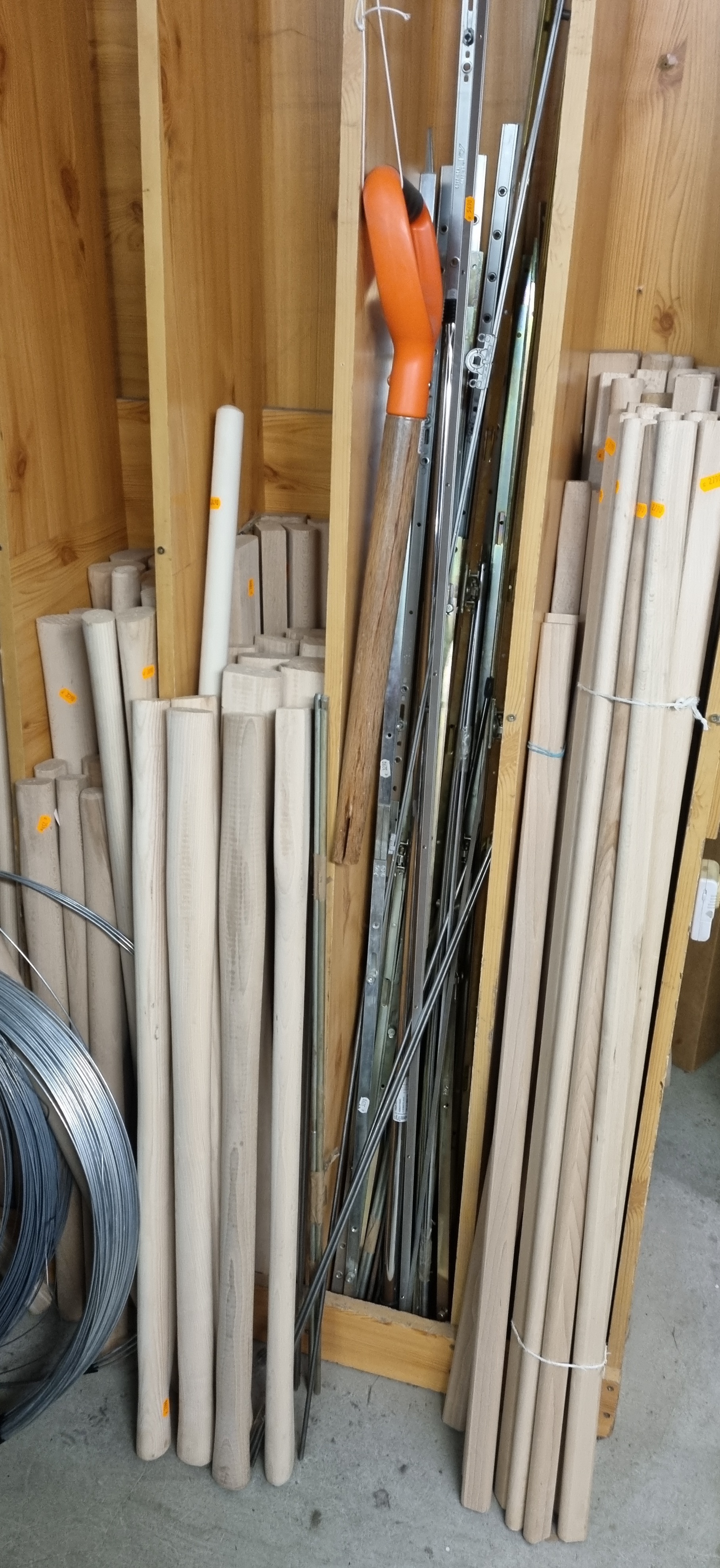 Images 100 Mester Barkácsbolt