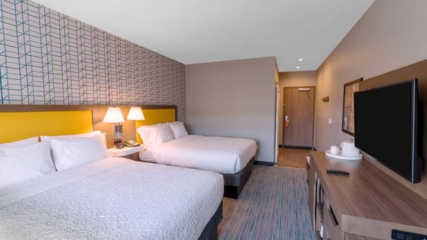 Images Hampton Inn Riverside Downtown