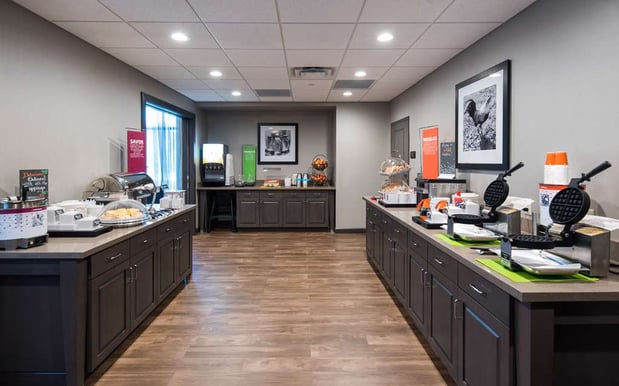 Images Hampton Inn & Suites at Wisconsin Dells Lake Delton