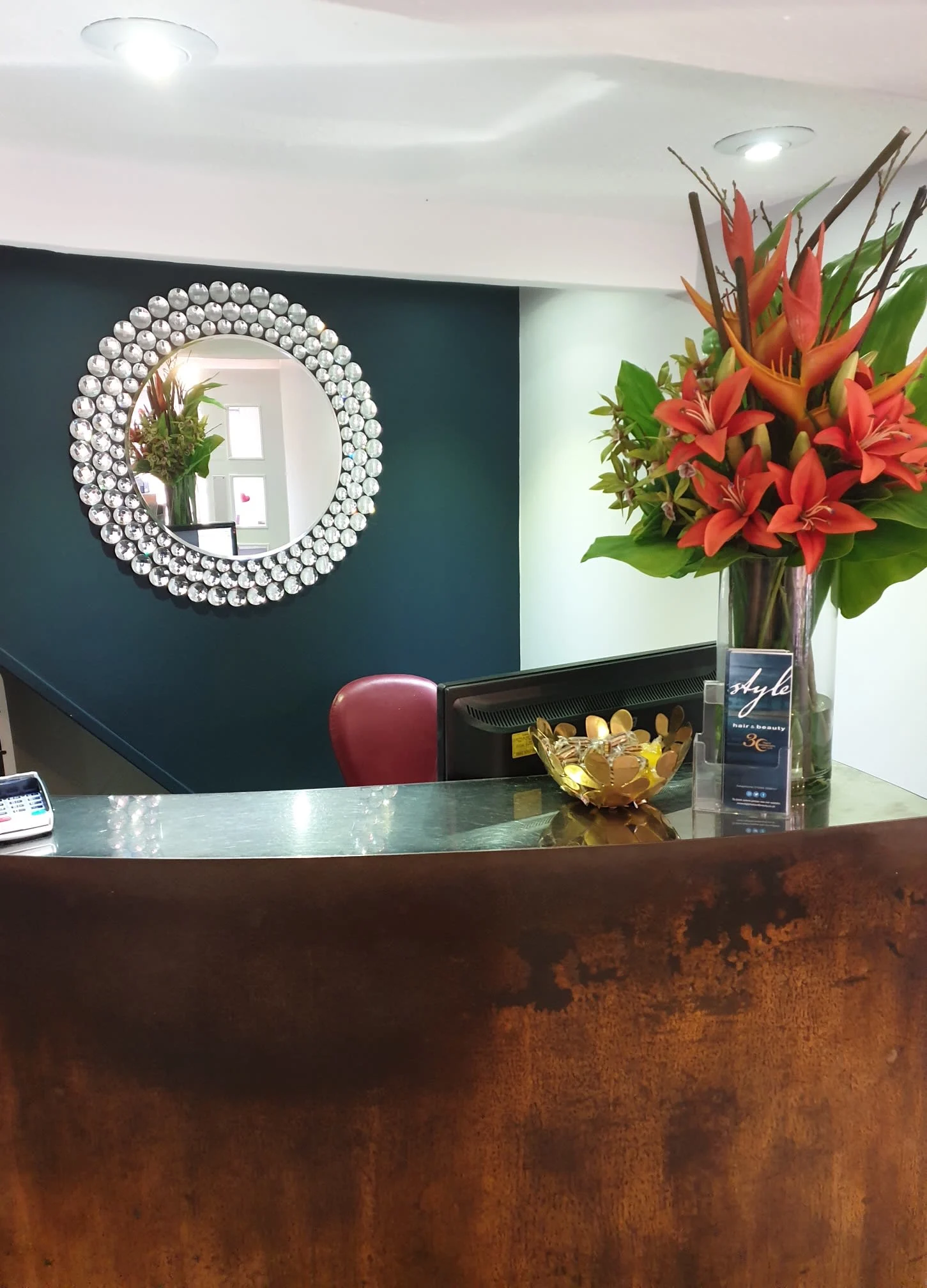 Images Style Hair & Beauty