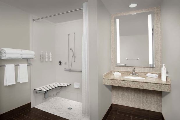 Images Hilton Garden Inn Gainesville