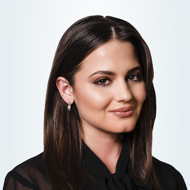 Armela Isufaj headshot