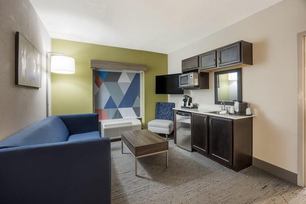 Images Holiday Inn Express & Suites Perry, an IHG Hotel