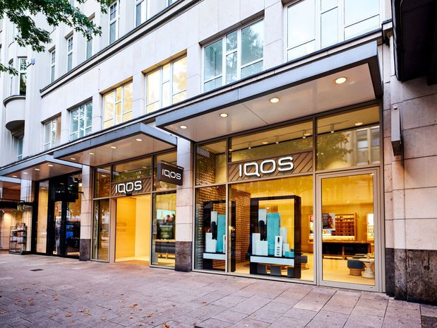 Kundenbild groß 1 IQOS Store