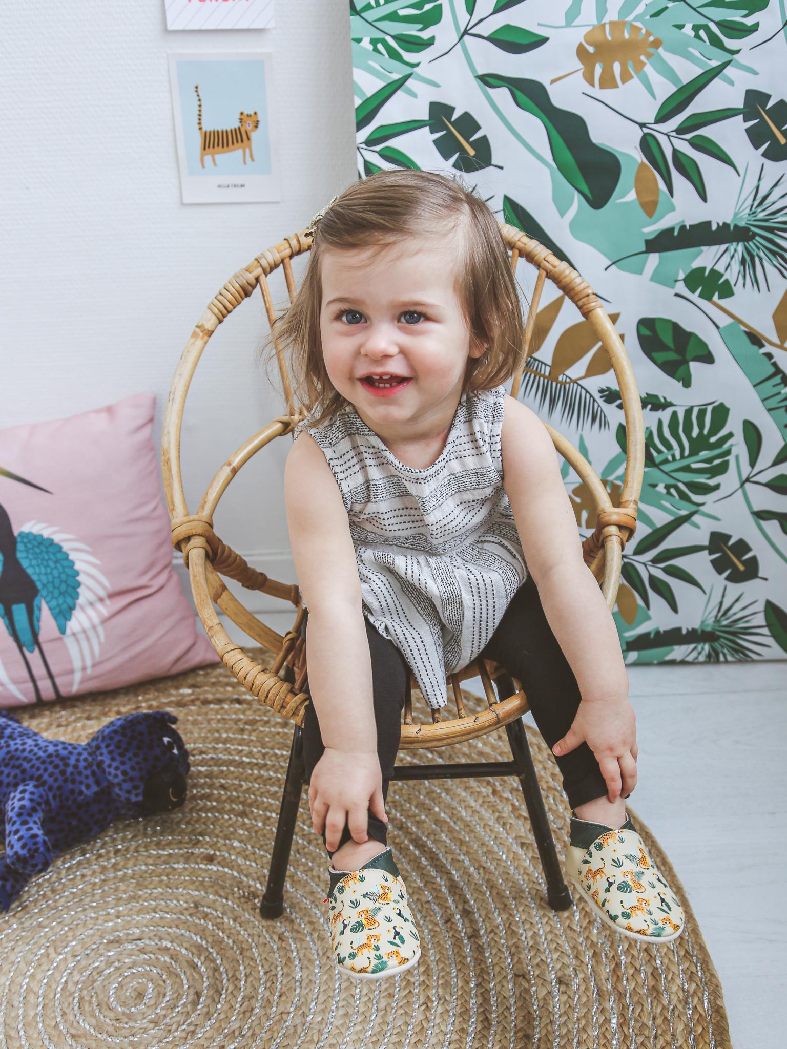 Chausson enfant cuir souple Romy et Jules s'amusent