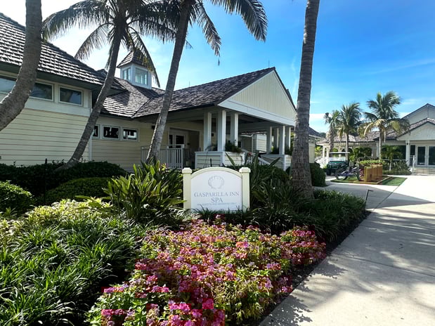Images James Griffith Salon at the Gasparilla Inn