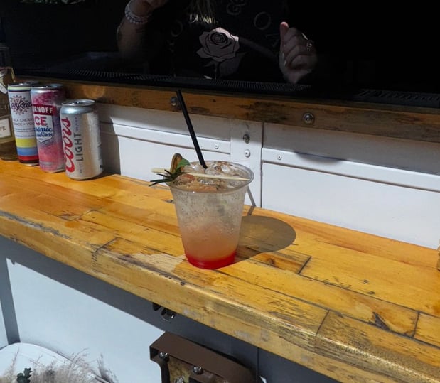 Images Rose & Oak Mobile Bar and Events