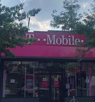 T Mobile Store At 306 East 204th Street The Bronx Ny T Mobile