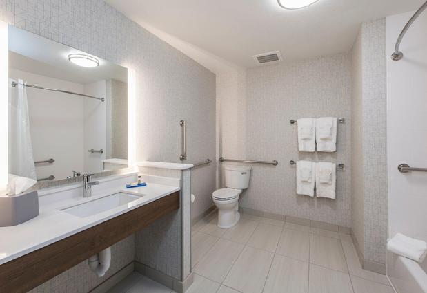 Images Holiday Inn Express & Suites Phoenix North - Happy Valley by IHG