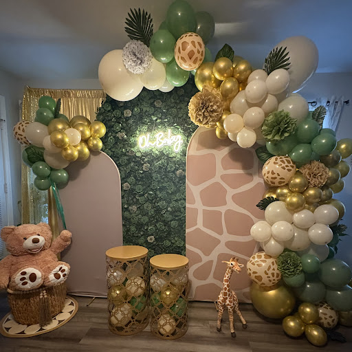 Images Selam’s Bakery, and Decor