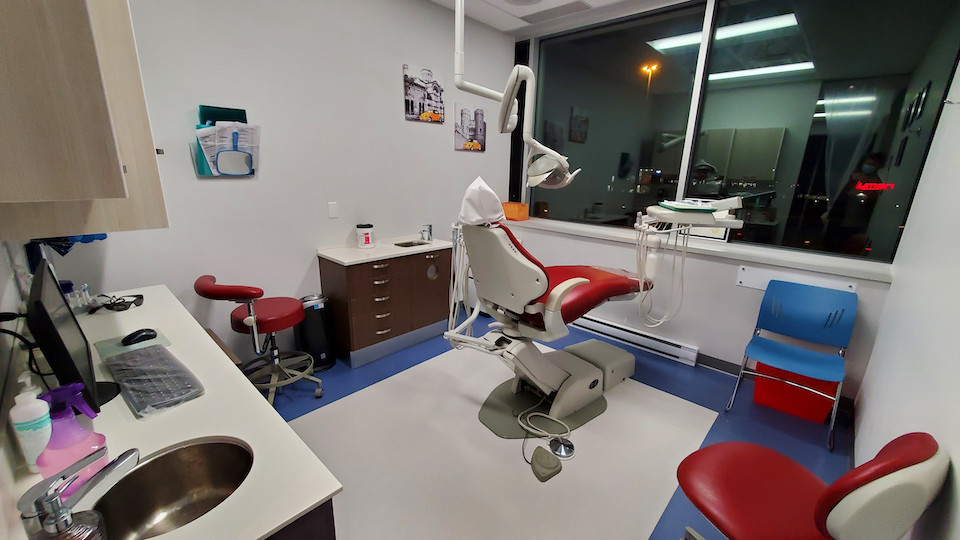 Images Carrefour Dentaire 440 - Invisalign, Dentiste Laval